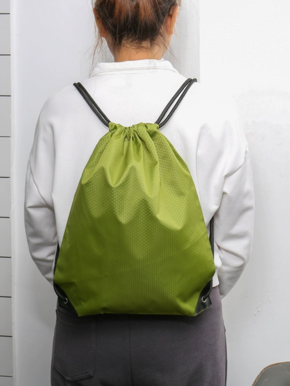 gymnasium-protective double-shoulder bag for men and women in outdoors