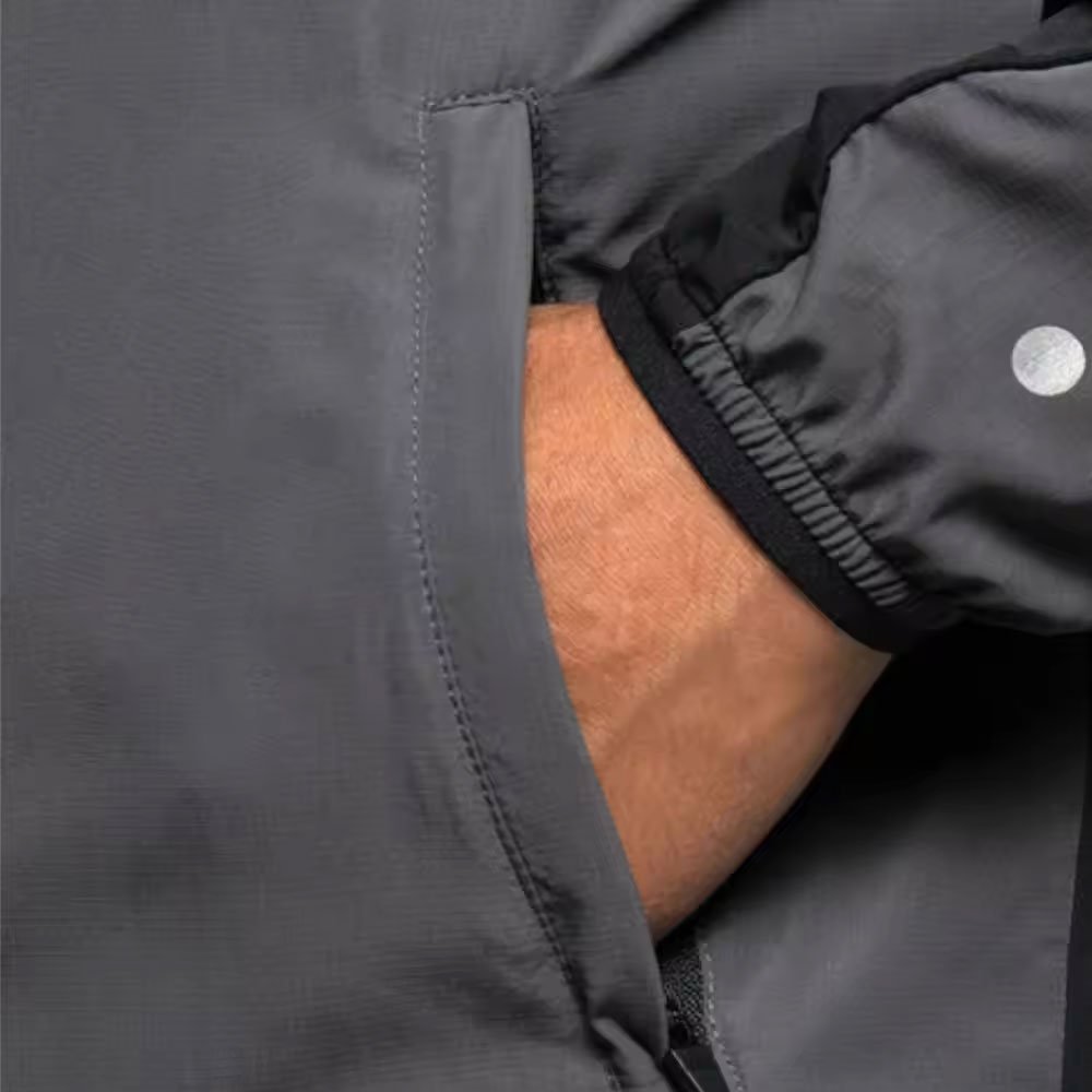 Men's Light Weight Water Proof Windbreaker Jacket Custom Logo Fitness Wear Men's Windbreaker Jacket