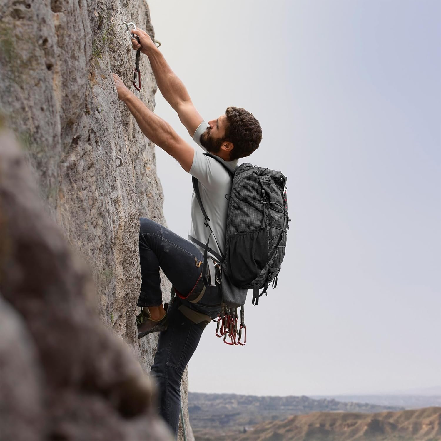 OEM Custom Waterproof Outdoor Rock Climbing Bags Multifunction Camping Mountaineering Roll-top Backpacks