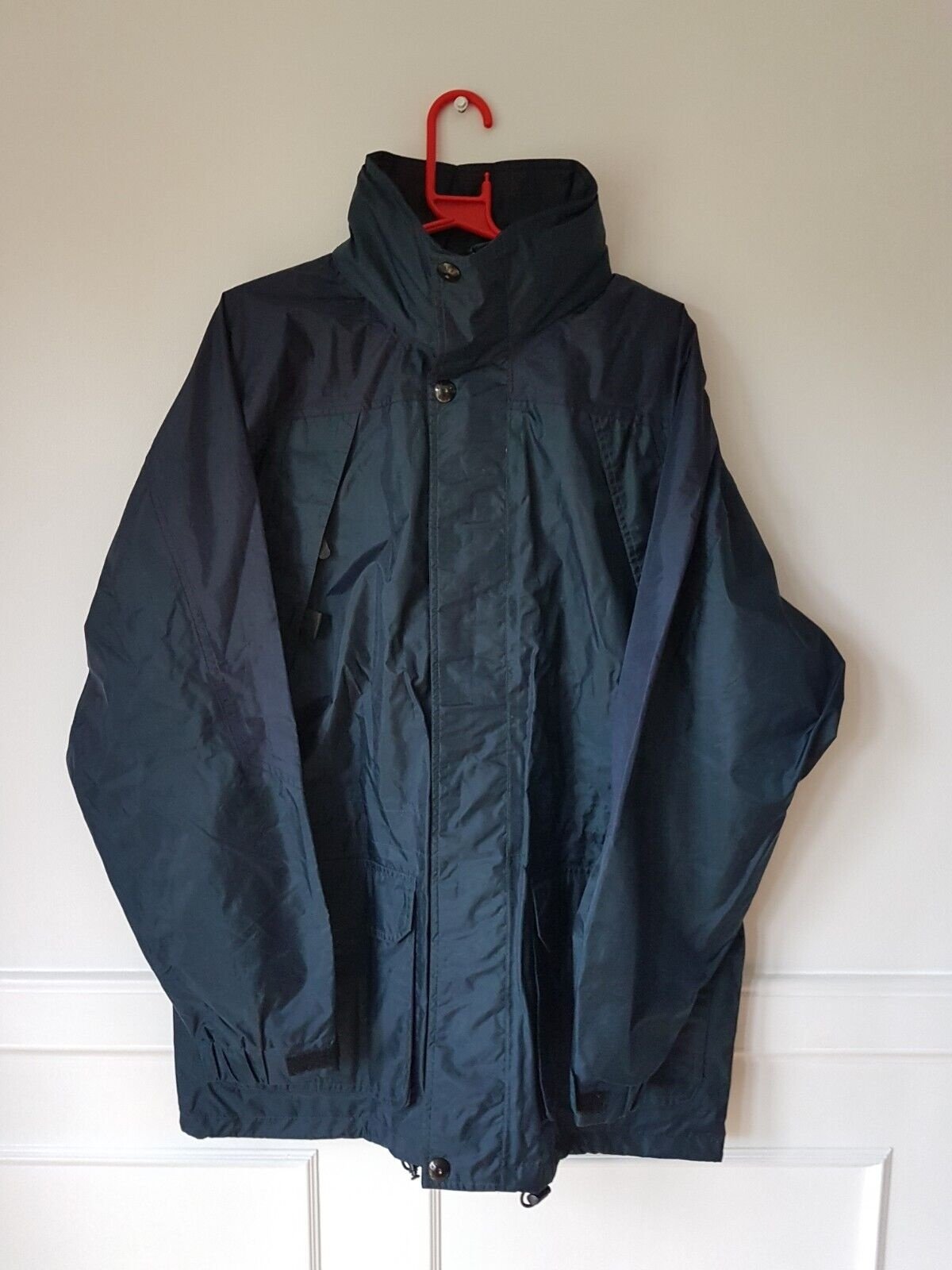 OEM Wholesale Unisex Alpine Allure Hiking Jackets Waterproof Fabric Leather Zipper Windproof Elevate Your Outdoor Experience