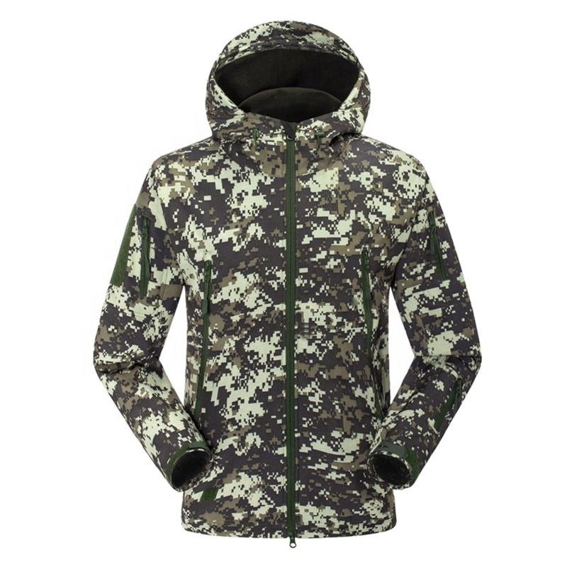 Customized outdoor tactical jacket with LOGOMen camouflage waterproof soft shell Hoody Hiking camping jacket Coat Cargo jacket
