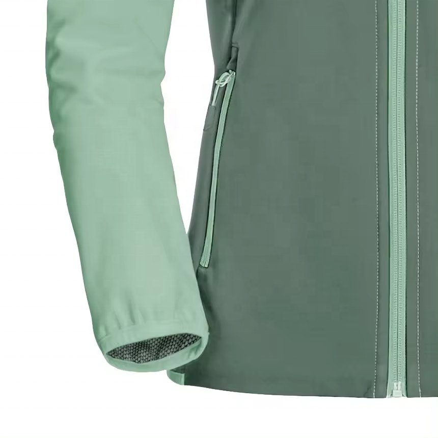 Custom Women Outdoor Waterproof Softshell Hiking Jacket High Quality Windproof Camping Coat Breathable Mesh Jacket Rain Coat