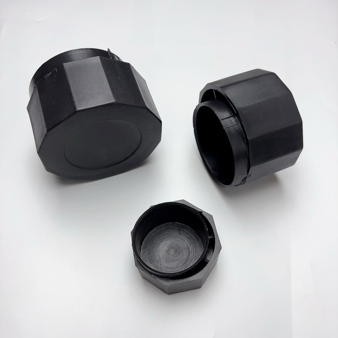 An elliptical cycling part of a moving single-magnetic control vehicle adjusts the end of a tube plug