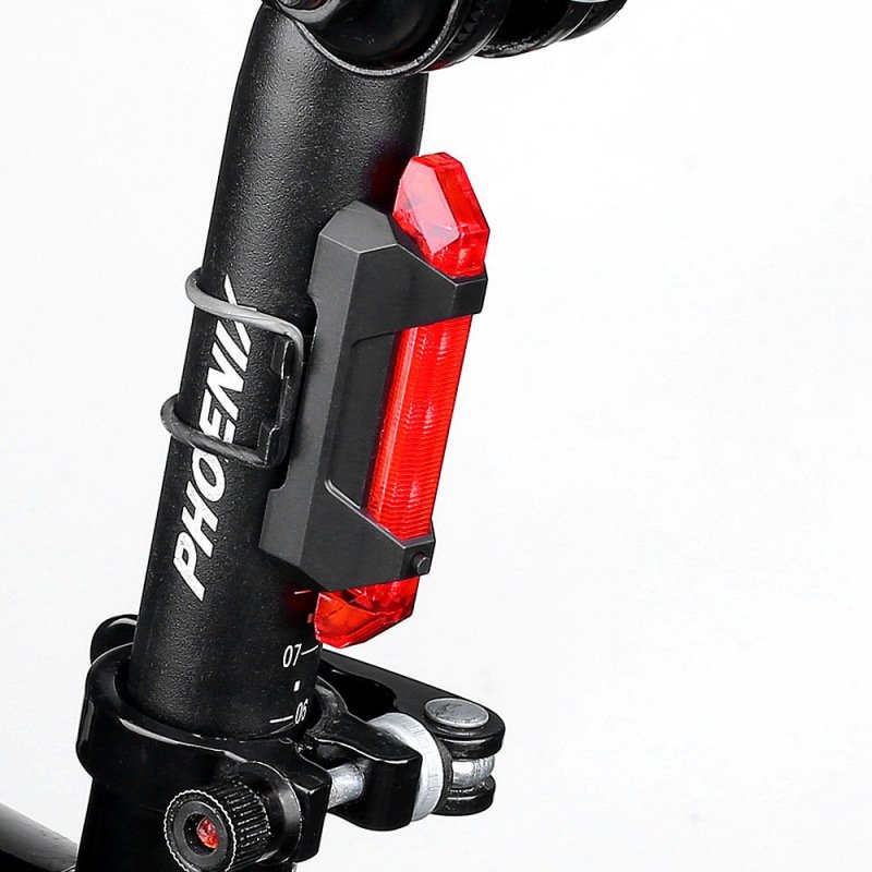 Full range of spare parts for the flashlights of the Flying Light Road Vehicle, which applies to the night-by-night cycle of Mount Jerant