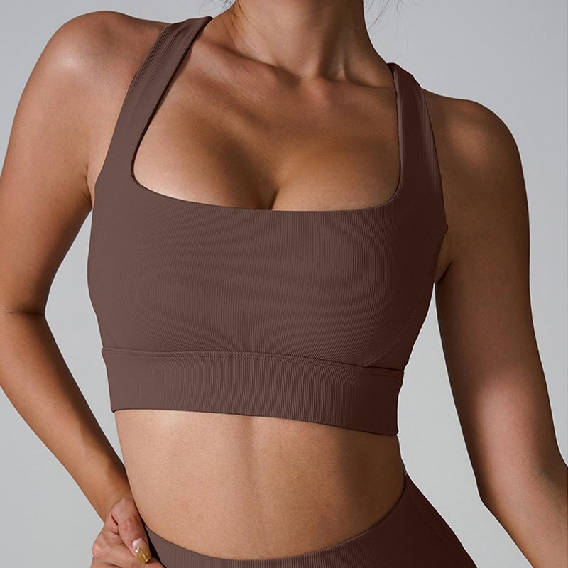 Custom Logo Nude Feeling Cross Back Yoga Bra Sexy High Impact Training Sports Bra With Pad Workout Running Gym Wear Outfit