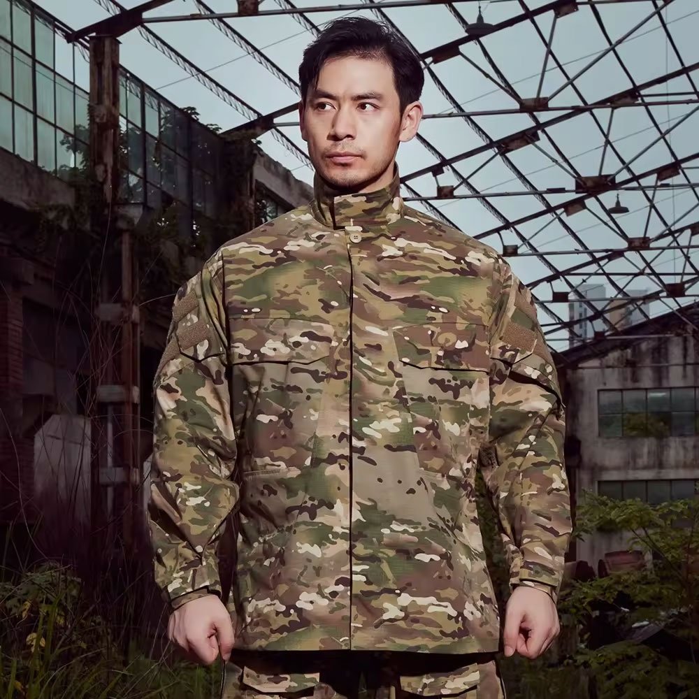 High Quality Men's Tactical Soft Shell Jackets for Outdoor and Hiking Waterproof Camo Fleece with Plus Size for Safari