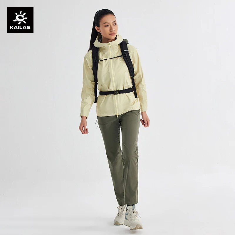 Professional Mountaineering Jacket Windproof Women's Outdoor Travel Warm Clothing Jacket KG2411202