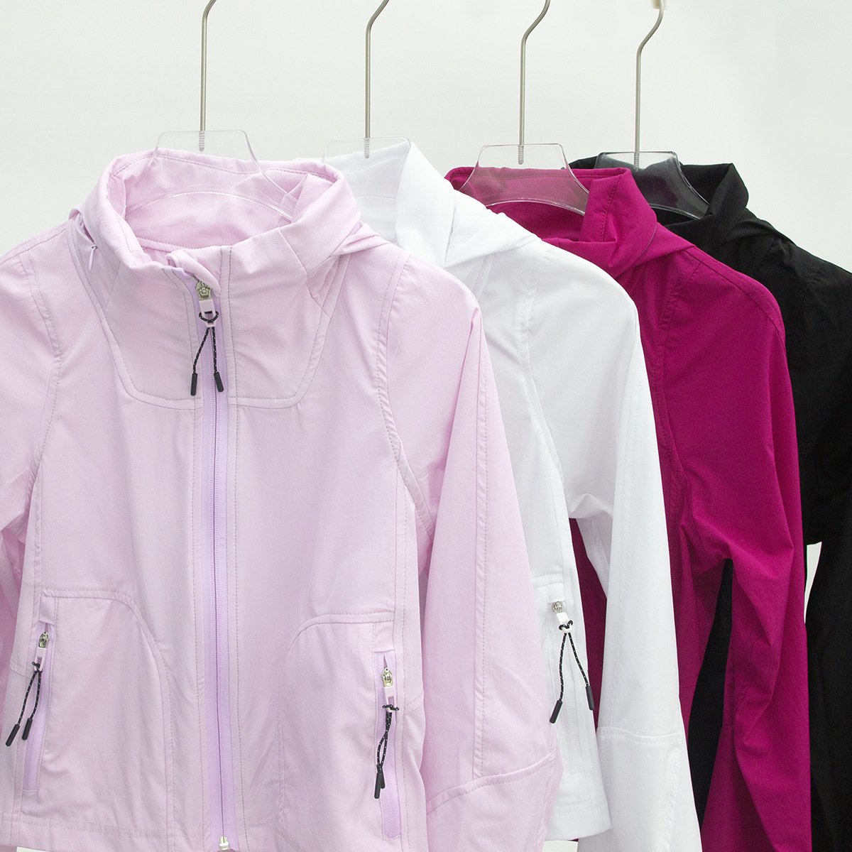Aoyema Custom Walkout Fitness Finger Buckle Yoga Coat Sports Wear Yoga Tops Zip Jacket High Waist Shorts jackets for women