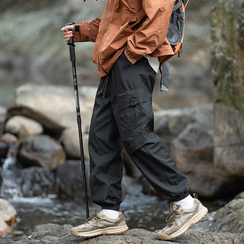 LAYENNE High Quality Custom Logo outdoor pants wholesale multi-pockets camouflage soft shell windbreaker Sweatpants Men