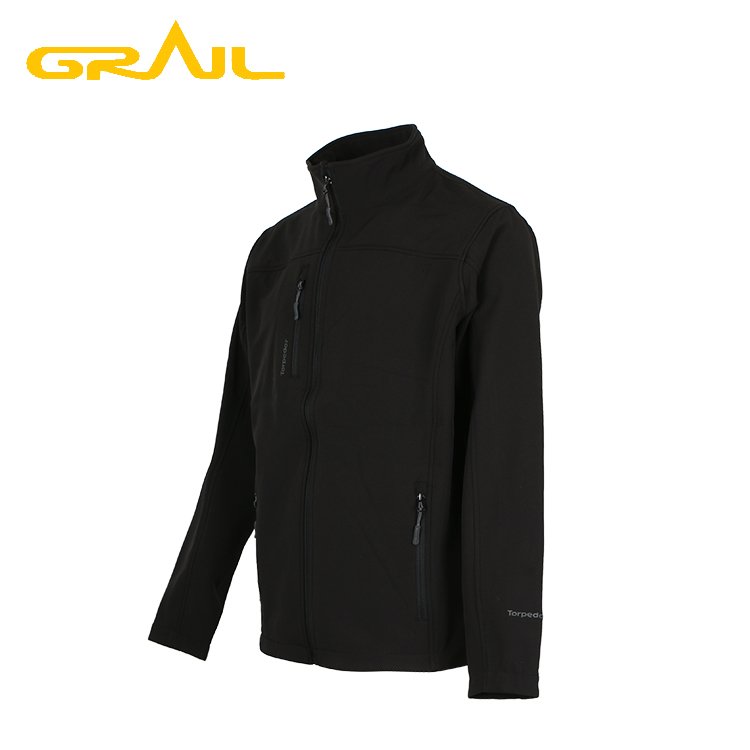 China manufacturer waterproof clothing softshell mens hiking jacket camping clothes