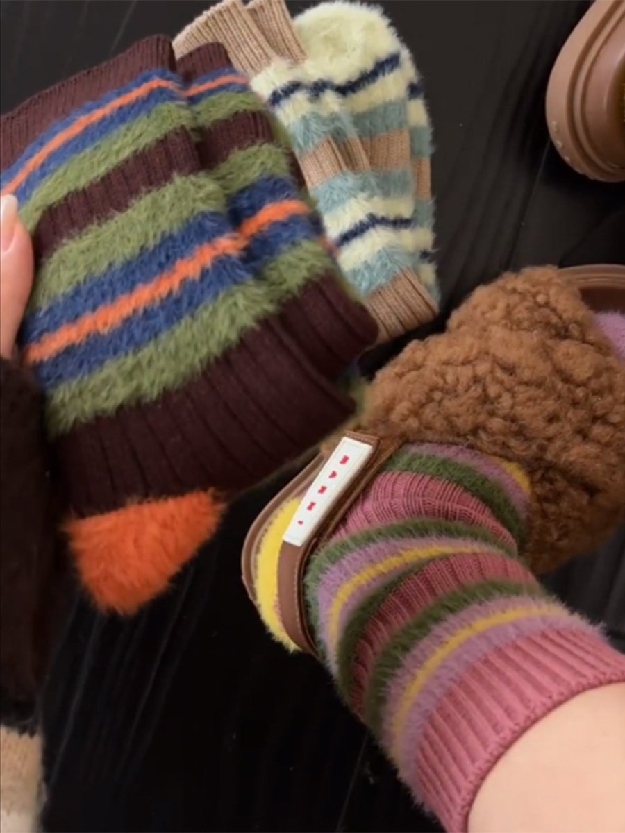 two pairs of twirling twirling twirling twirls