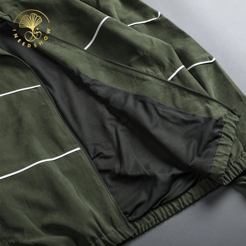 Spring And Autumn Gym Full Zipper Reflective Polyester Sports Outdoor Waterproof Long Sleeve Jackets For Men