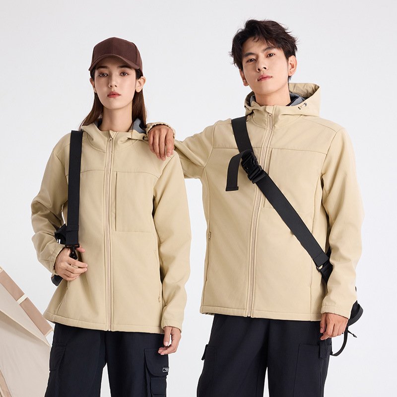 2024 new outdoor hiking and mountaineering jacket, waterproof and windproof soft shell hooded jacket
