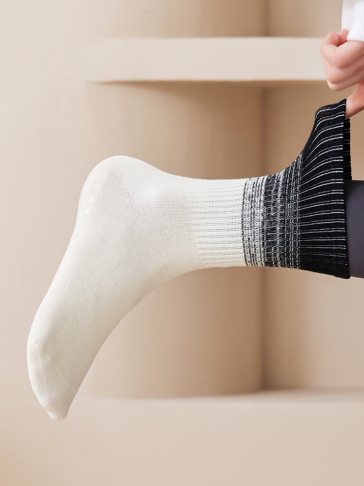 Colour-colored silhouette-silhouette-resistant, small crowd-scrambling, sock-gaming, indoor jump stocking