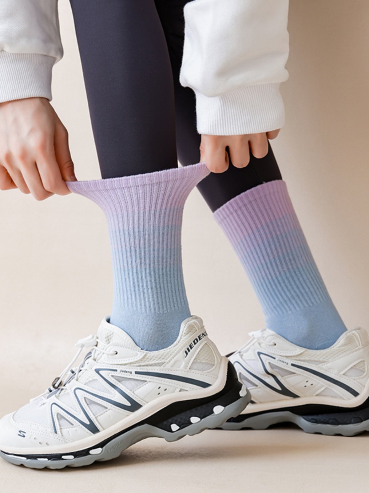 Colour-colored silhouette-silhouette-resistant, small crowd-scrambling, sock-gaming, indoor jump stocking