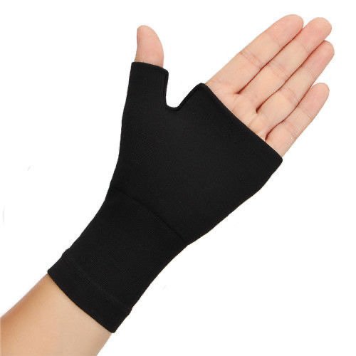 Wrist-protective hand-pumping, twirling, twirling, twirling, twirling