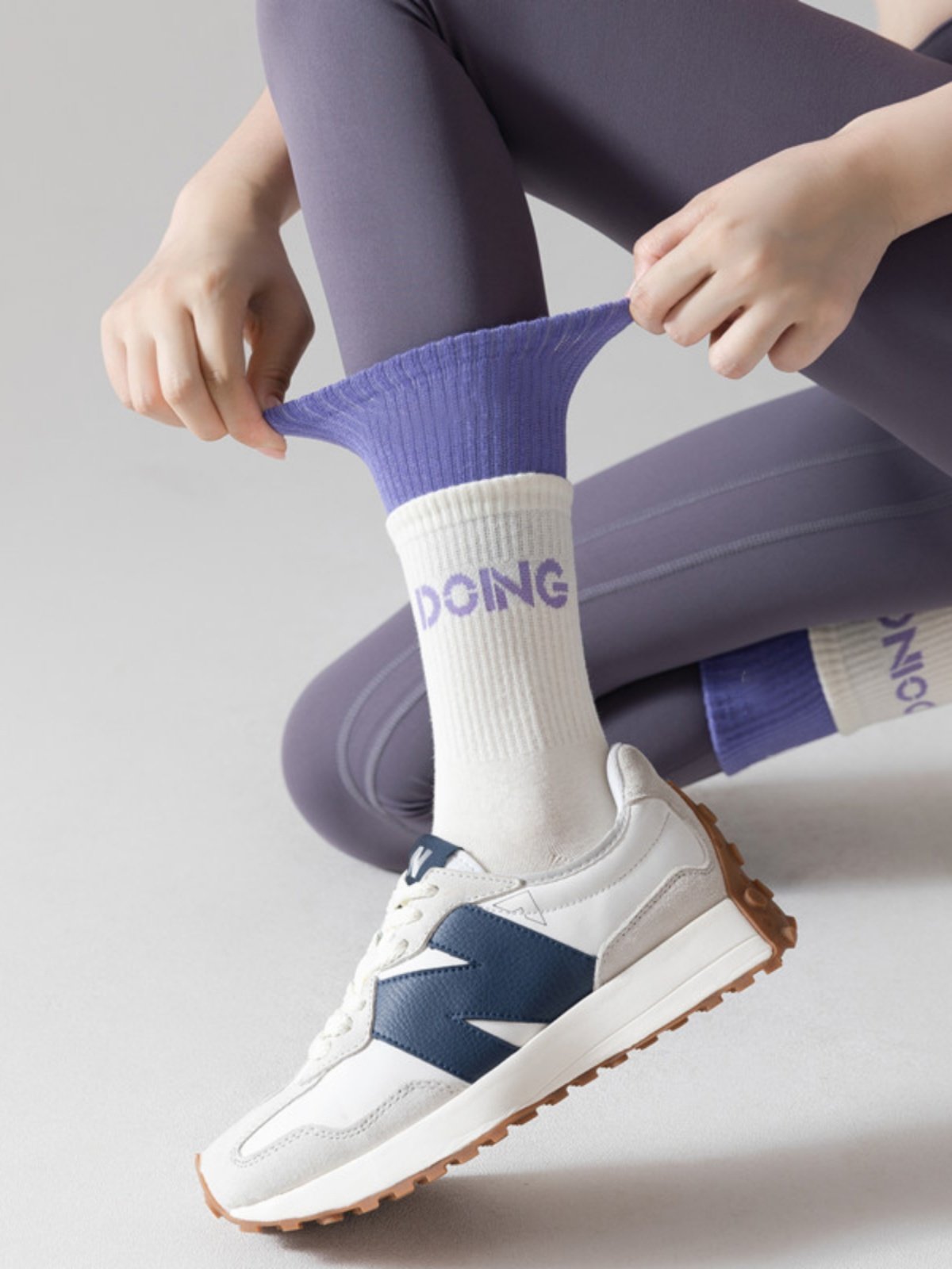 Sock-and-gauge in the middle