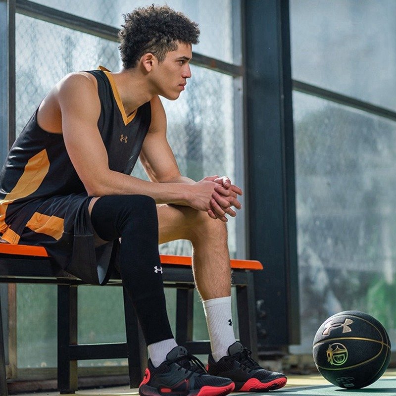 UA ANDMA'S PROTECTION IS THE SAME AS THE NEW LEG TRAINING SPORTS PARTS 21620011