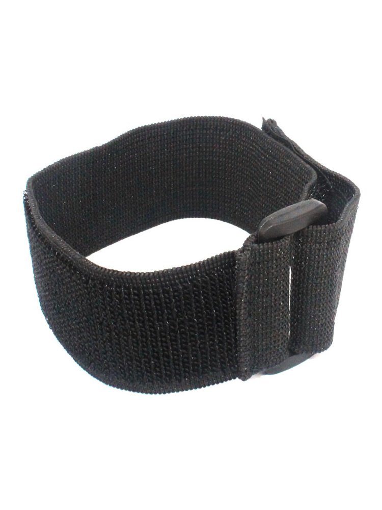 Hand belts and accessories with a loose-strung magic sticker on the back arm of the mobile phone in lieu of laminated tape movement