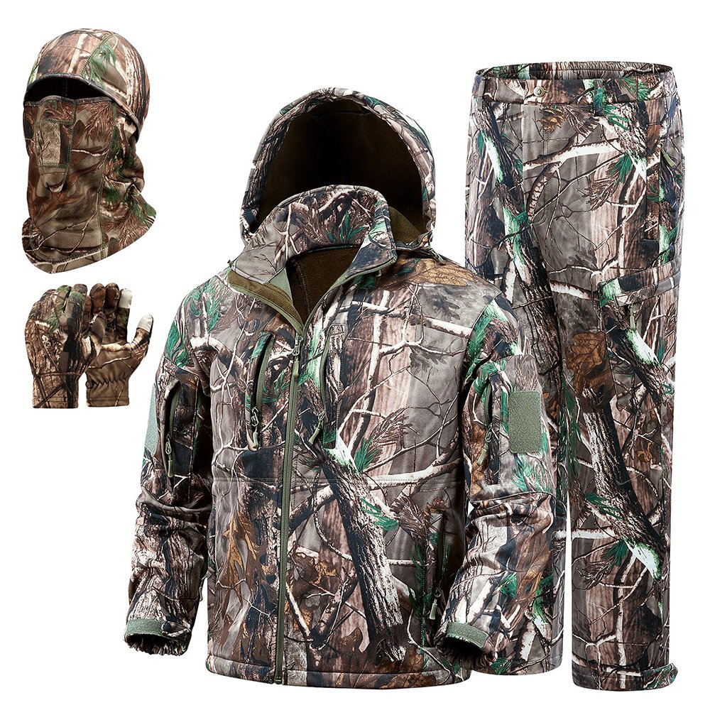 Breathable Waterproof Warm And Wear Softshell Jacket Men Outdoor Soft Clothing Quantity For Men 2023
