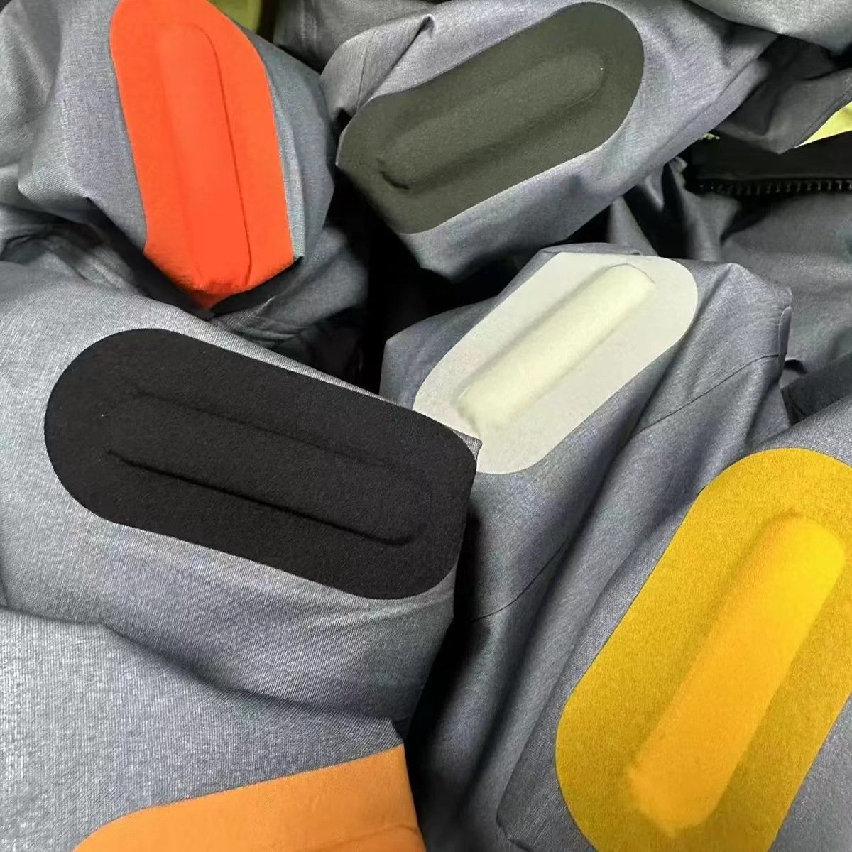 High Performance Waterproof Hiking Jacket Breathable and Anti-UV Made with Durable Cordura Material for Safari Windbreaker