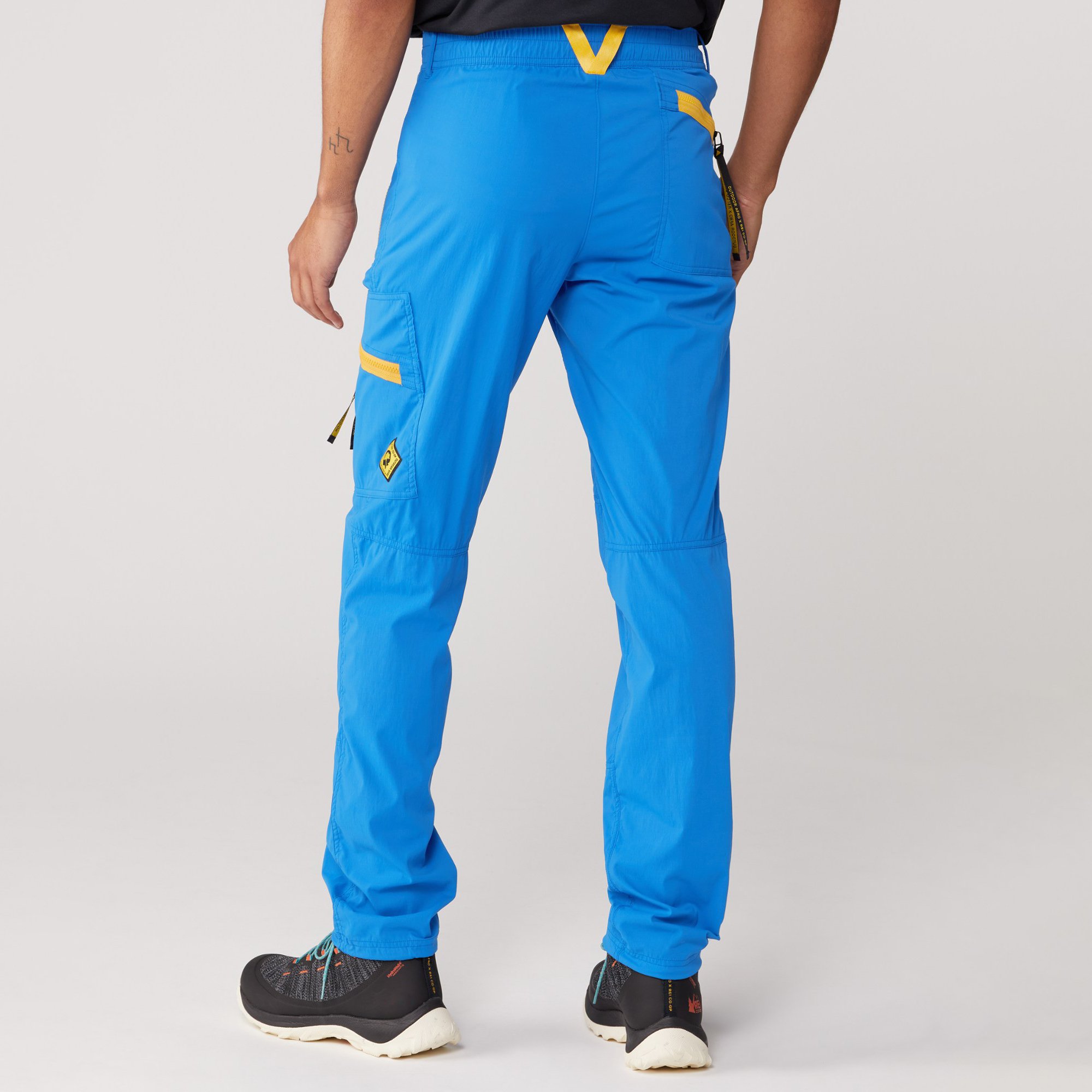 Capri Sweatpants Lightweight Curvy figures Jungle trekking Showerproof Avoid ticks Packable Fitted Mens Hiking Pants