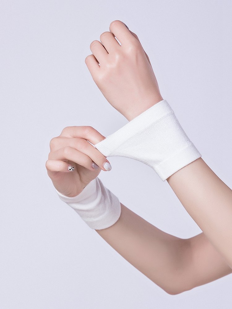 The summer cotton tweezer movement sprained the wrists of men and women in summer joints with thicker and more purified air