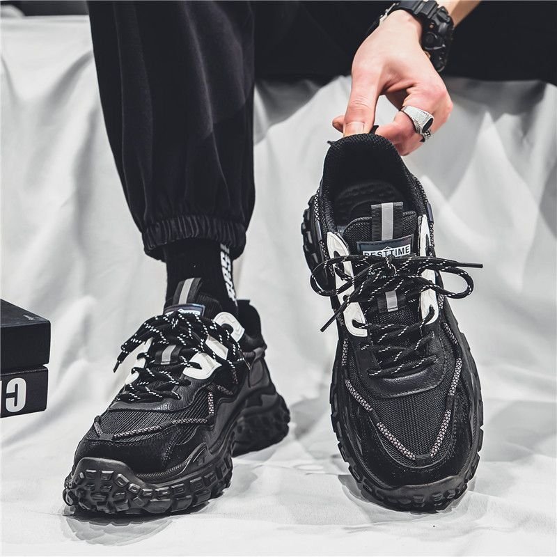 Wholesale customized logo Tyre outsole durable men's Non-Slip Walking Shoes for Outdoor work Trekking Climbing Trails Sneakers