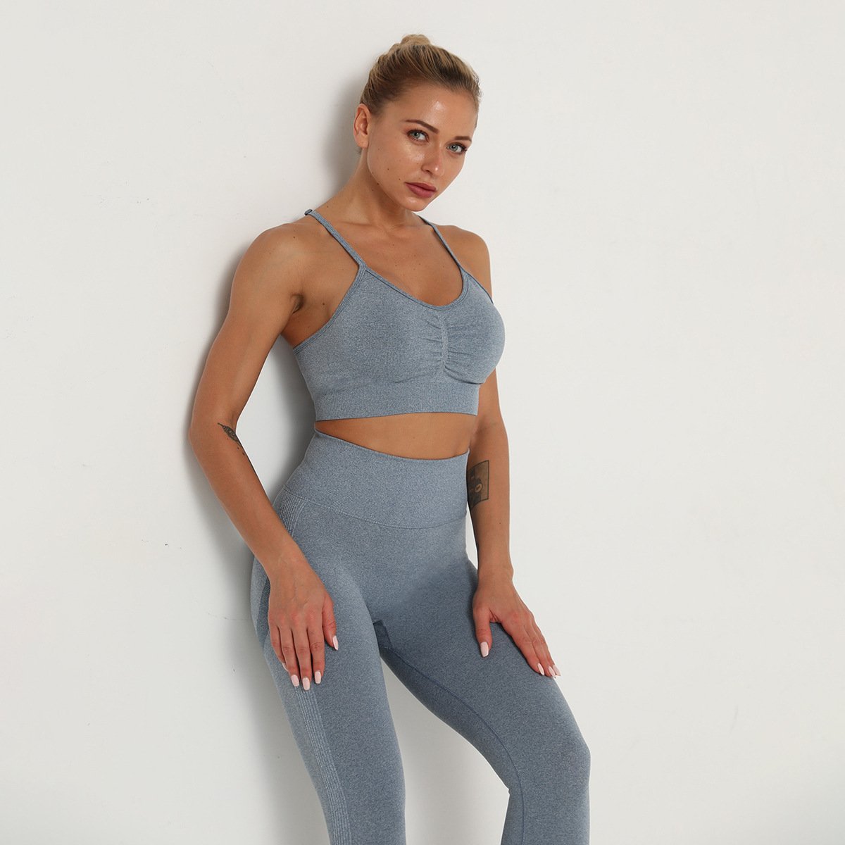 2PCS Yoga Set Women Seamless Fitness Clothing Sportswear Gym Leggings Padded Push-up Strappy Sports Bra Sports Set