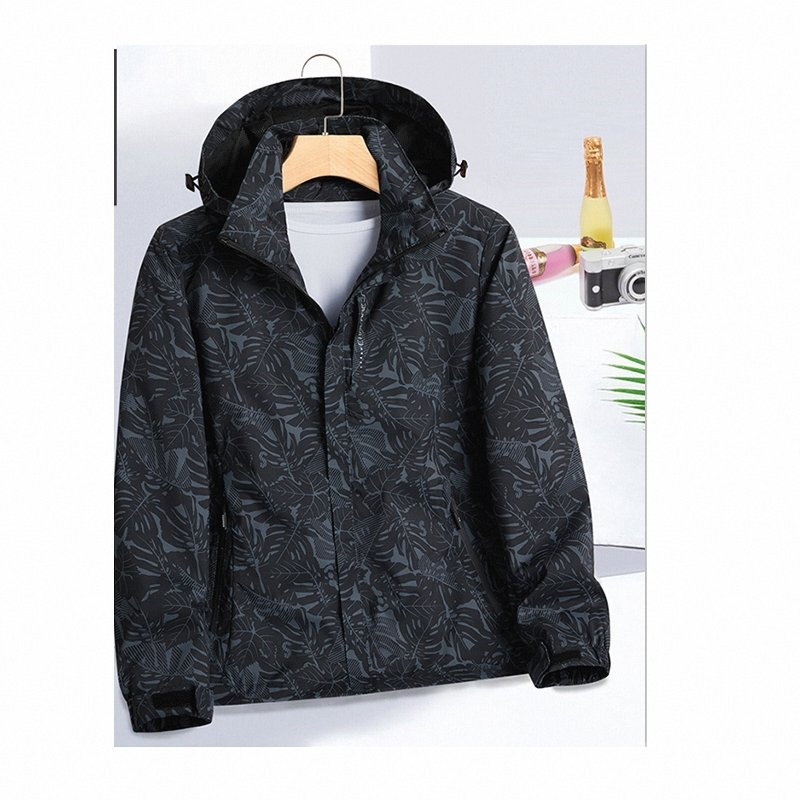 Hot Style Men's Windproof Soft Shell Winter Jacket for Outdoor Activities Waterproof Hoodie for Autumn Hiking Dye-Processed