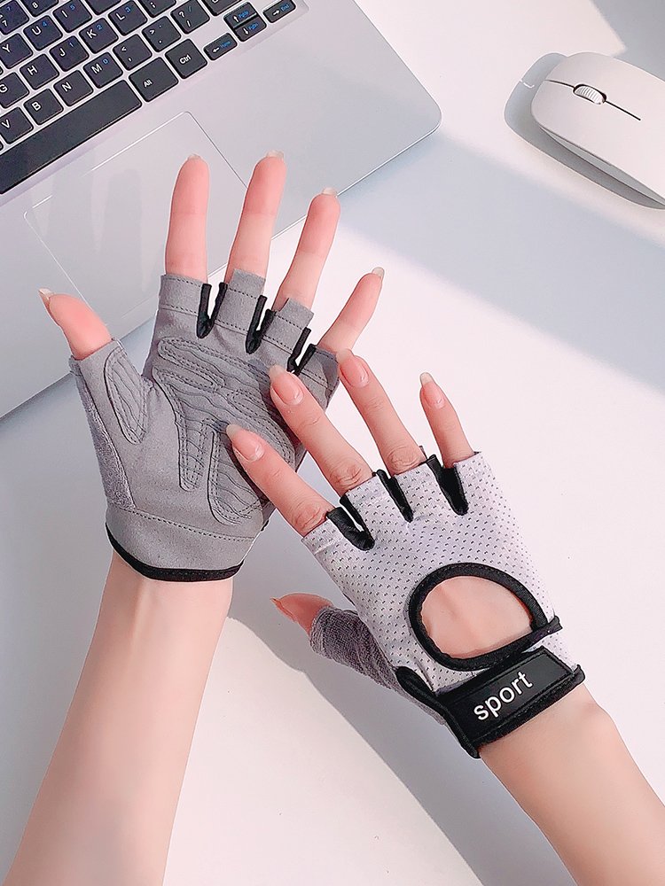 The Gym Gloves Woman Bottlebell trains the yoga dumb-bell sports man to ride on the skids and wear the cocoon