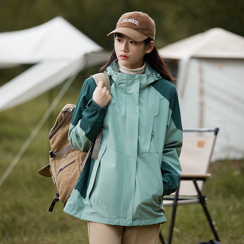 Popular unisex outdoor three in one windbreaker waterproof jacket rain jacket for hiking camping and climbing