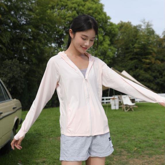 Solid Color Breathable Mesh Long Sleeves Outdoor Sunscreen Clothing with Masks Lightweight Hiking Suit