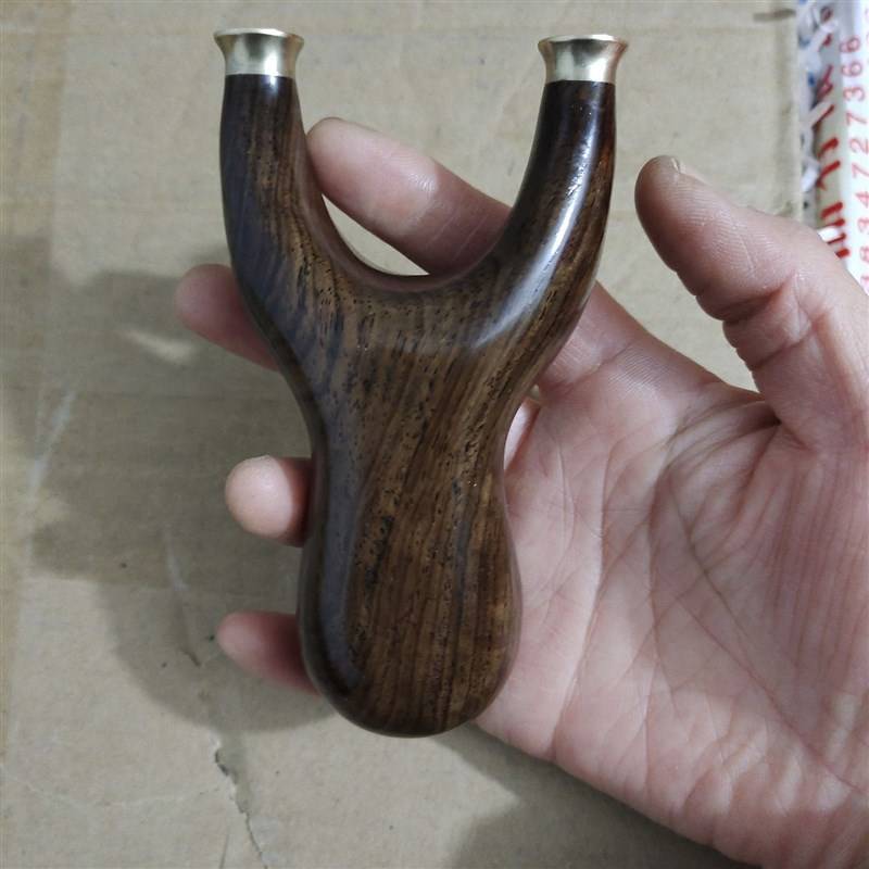 Slingshot adults dedicated to pure handmade ebony solid wood slingshot anti -song flying tiger fork outdoor flat skin wood head bombers