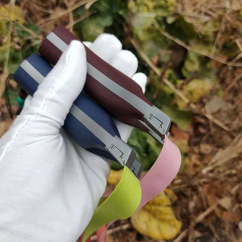 THE TITANIUM STEEL SLINGER, THE G10 SLINGER, WILL NOT BE FORCED TO TIE A SLINGSHOT OUTSIDE