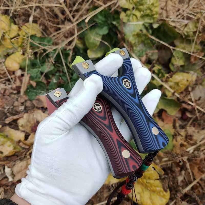THE TITANIUM STEEL SLINGER, THE G10 SLINGER, WILL NOT BE FORCED TO TIE A SLINGSHOT OUTSIDE