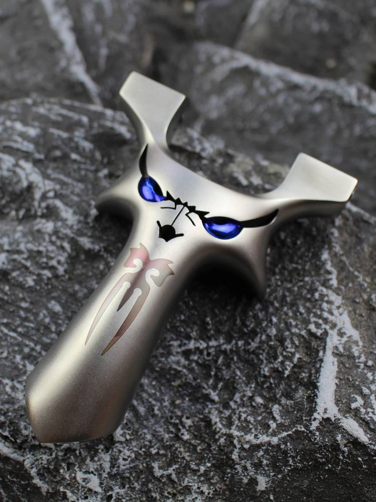 Little Demon Four Generations of Stainless Steel Steel Dragon Dragon Fast Pressing Curvi Magic High -precision Monster precision flat skin slingshot