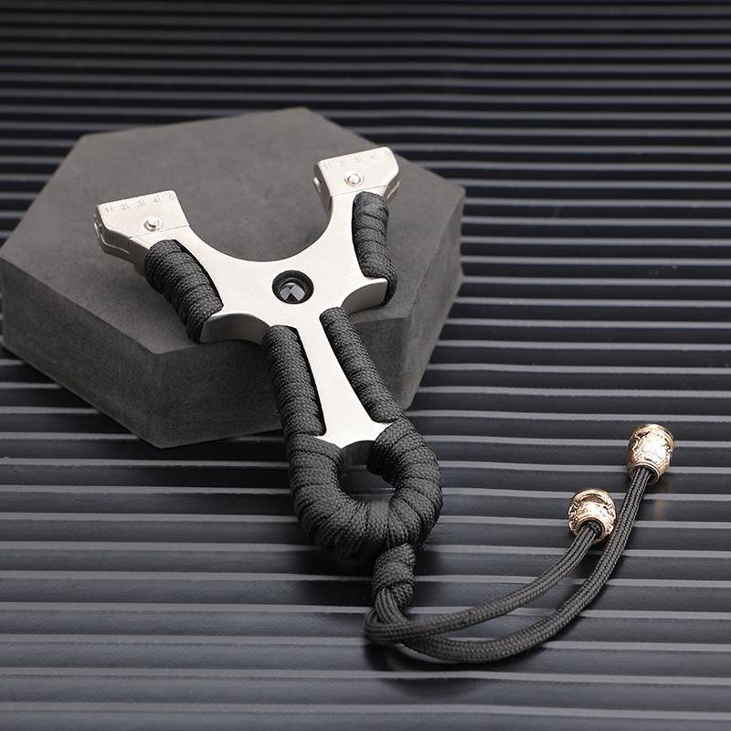 New product and new dragon bird slingshot stainless steel integrated line cut large power flat skin slingshot outdoor outdoor competitive flat skin