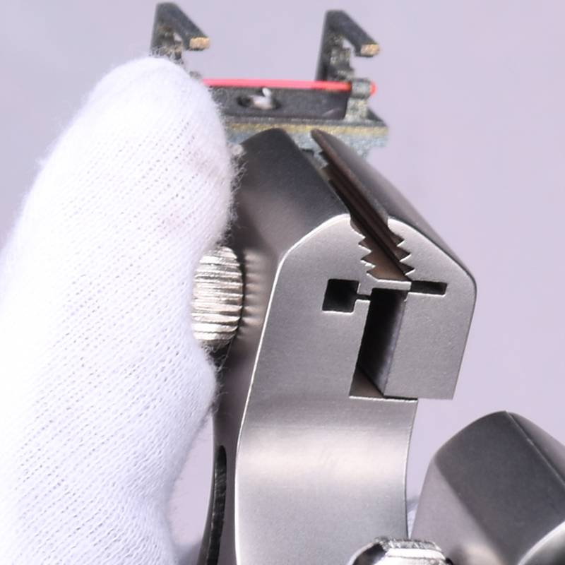 The new slingshot flat skin stainless steel 98K high -precision high -precision bullet outdoor sports special X bow use high pressure