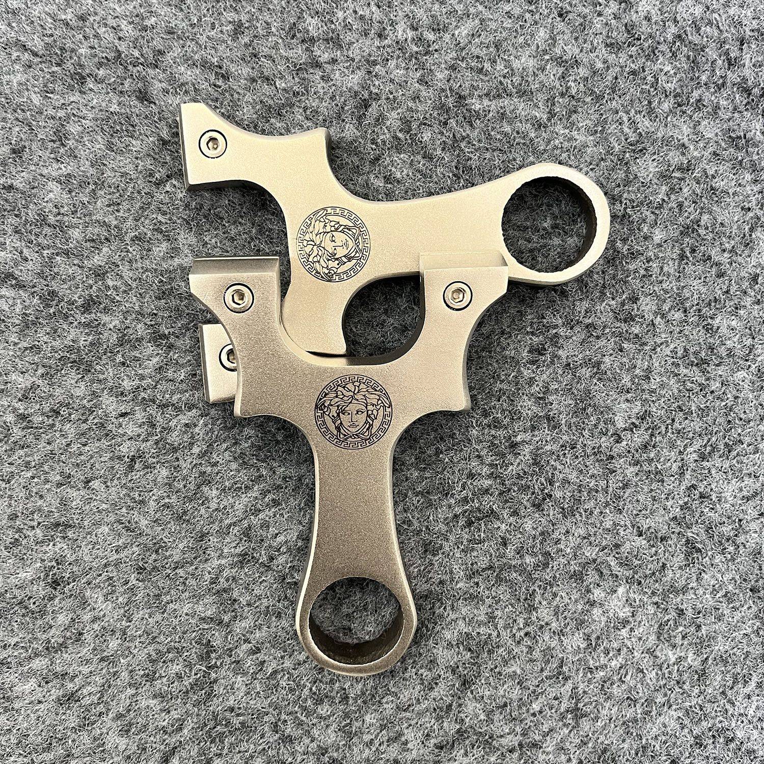 Flat skin slingshot High -precision large power line cutting stainless steel free fast -down outdoor competitive adult combat slingshot