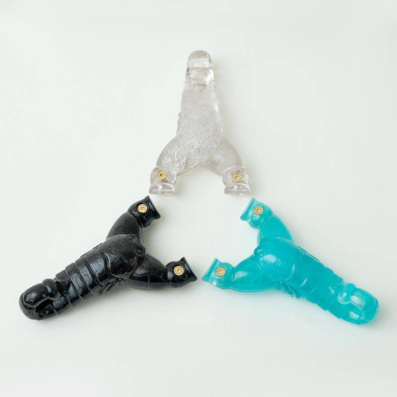 New product, new scorpion king tie the head clip, two -use flat skin slingshot high precision large power outdoor carbon bomber