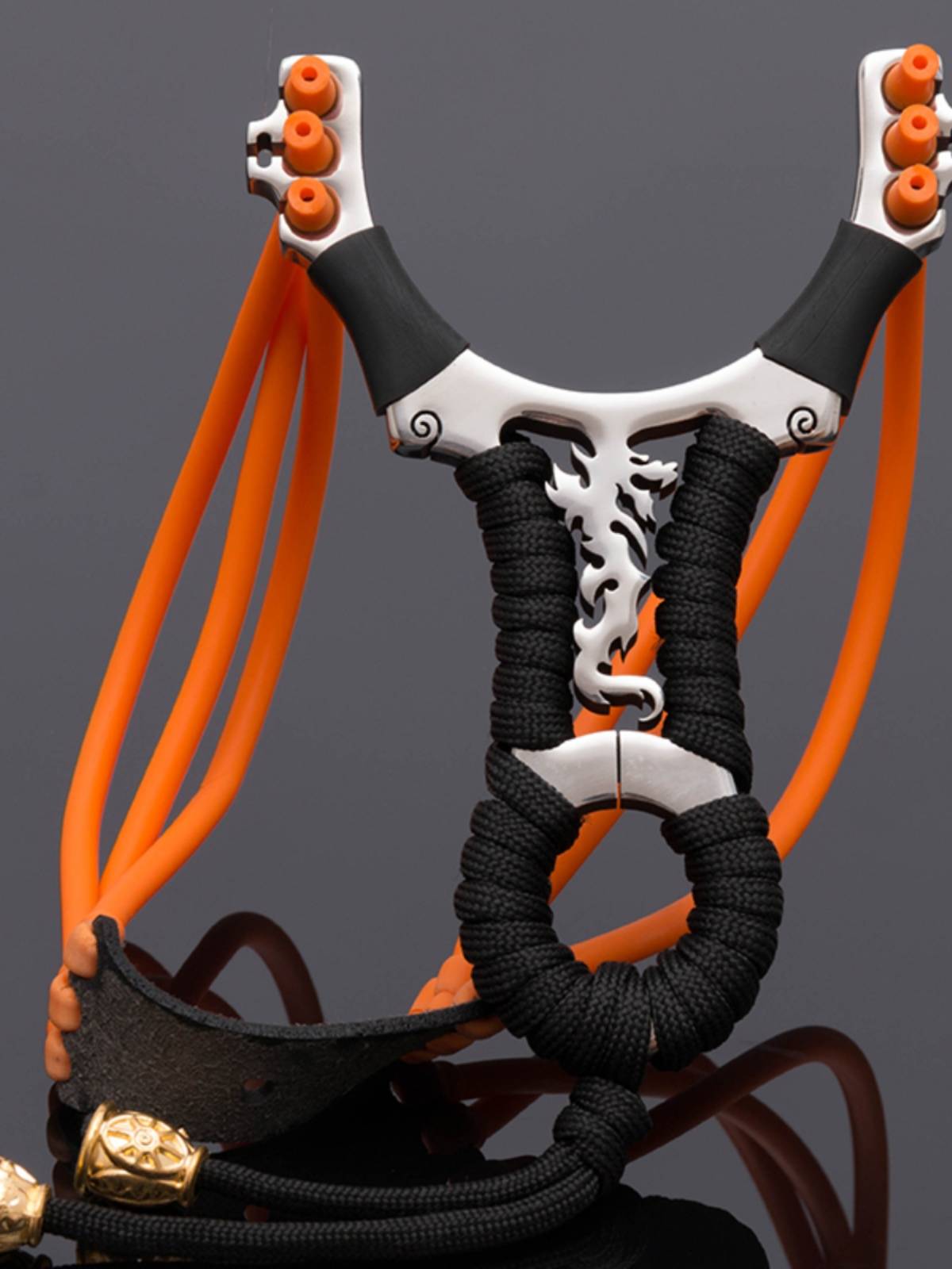 Stainless steel straight slingshot High -precision high -precision powerful new dragon traditional 6 -share ammunition adult special play pigeon