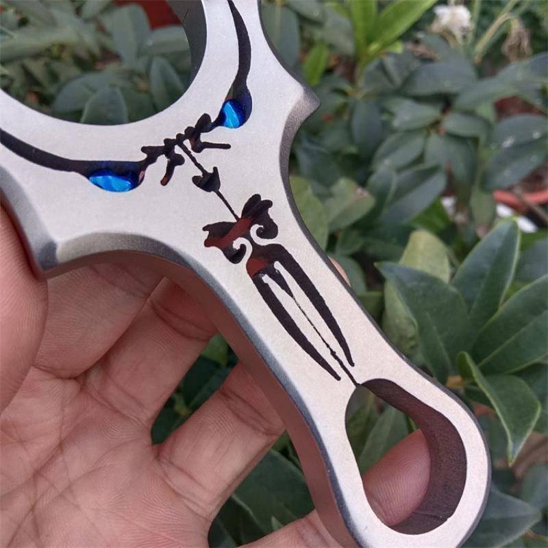 25 The big monster stainless steel straight slingshot outdoor high precision big power novice flat skin fast pressure exemption work