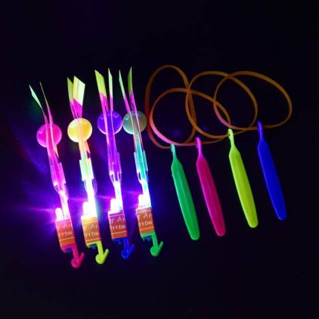 Pushing bamboo gift slingshot Light source Dragonfly to spread the cargo flying arrow