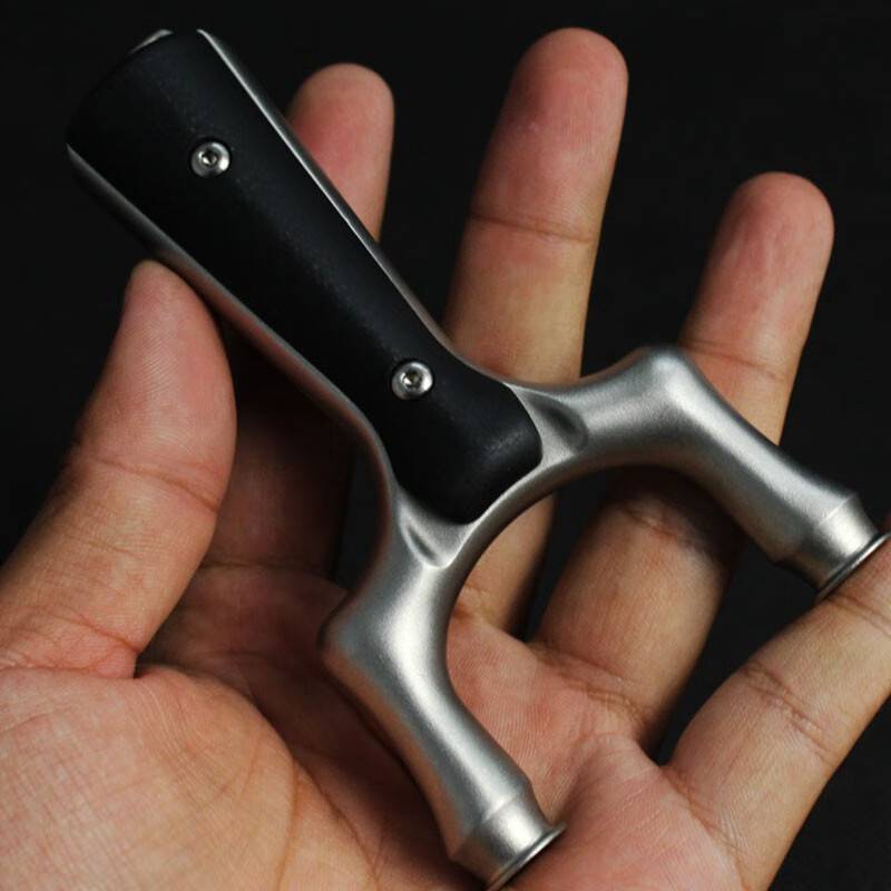 Slingshot Adult Portable Outdoor Stainless V Steel Flying Tiger Professional High -precision Round Round Direct Direct Predator