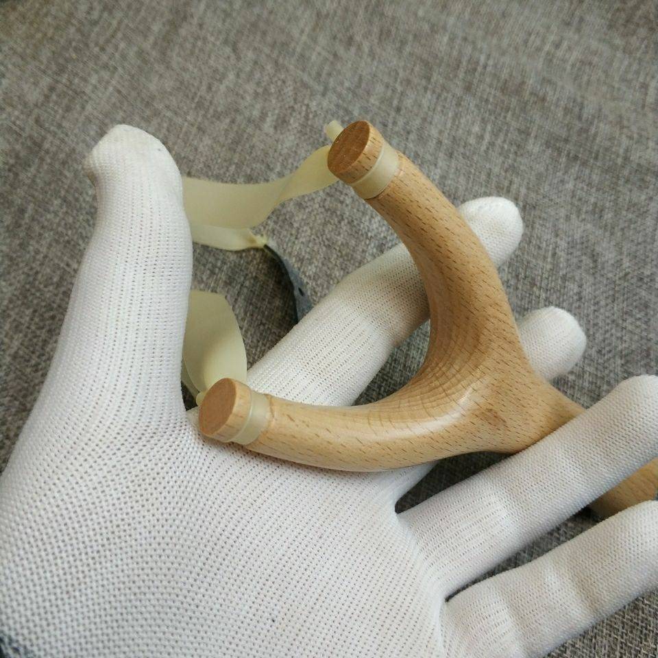 Tochigi straight back to the slingshot back to the pure handmade solid wood to make the post -80s childhood nostalgic traditional outdoor competitive toys