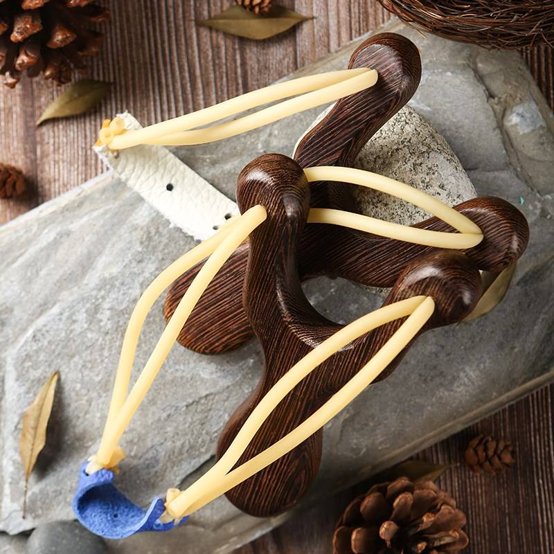Children, toys, boys Anjin solid wood slingshot skin, full -sheet wood high precision. All nostalgic bombs
