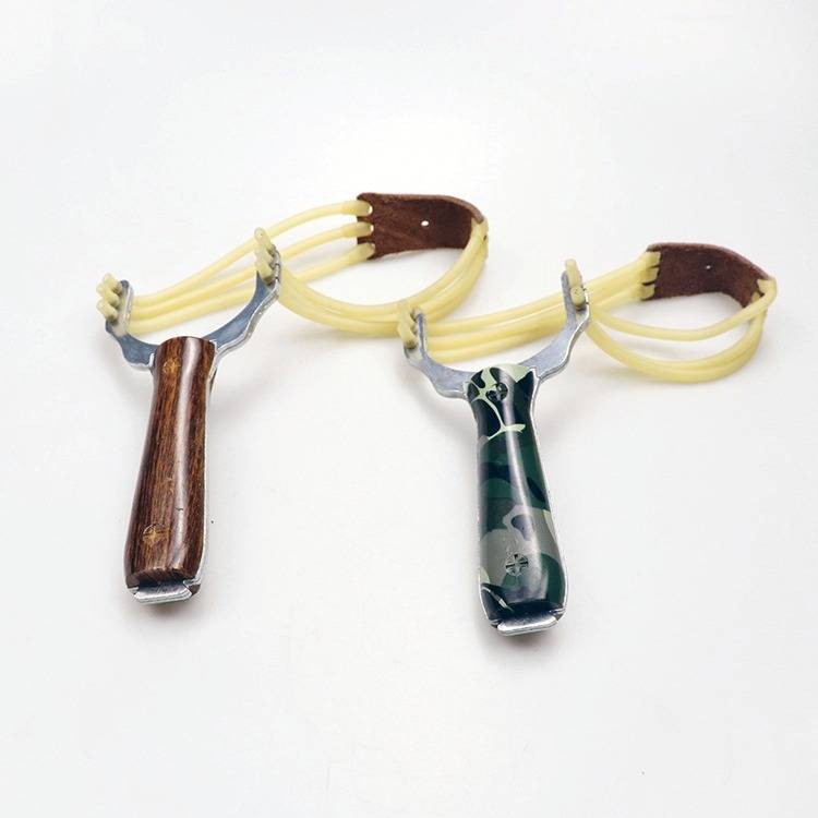 Alloy slingshot camouflage wild wolf outdoor toys shooting wood grain three card rubber bangs soby cross -border