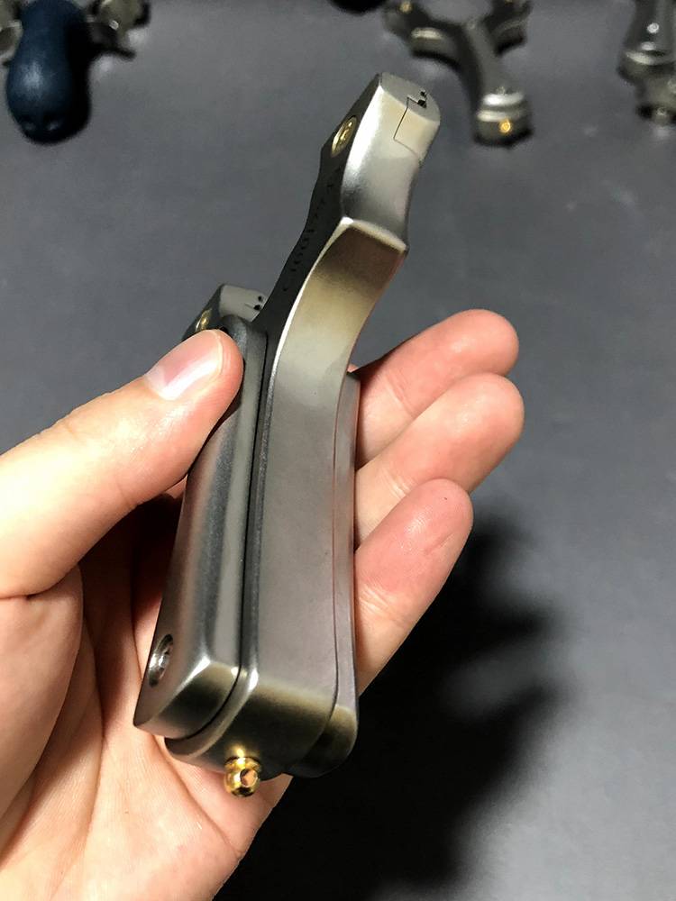 The new thickened full stainless steel, chicken chick sling, flat skin bow, free of charge, high -standard high accuracy of fast pressure rack iron