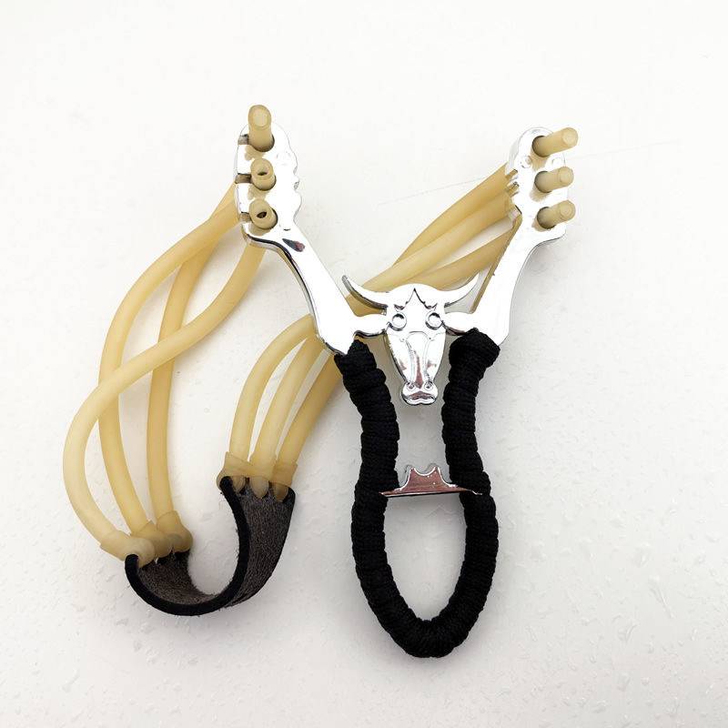 Outdoor traditional slingshot alloy stainless steel bulls three cards, six strands of rubber band rubber band slingshot, diamond wolf competition